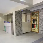 Ottoman Palace מלון אודיירן
